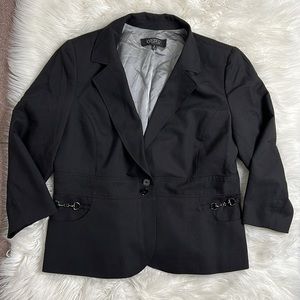 KASPER  Black 2 Front Button Blaze Size 16